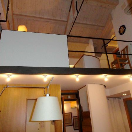 Appartamento Accademia San Vio Venice Luaran gambar