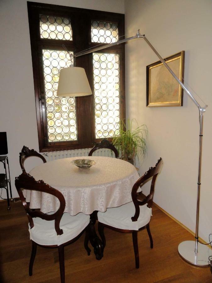 Appartamento Accademia San Vio Venice Luaran gambar